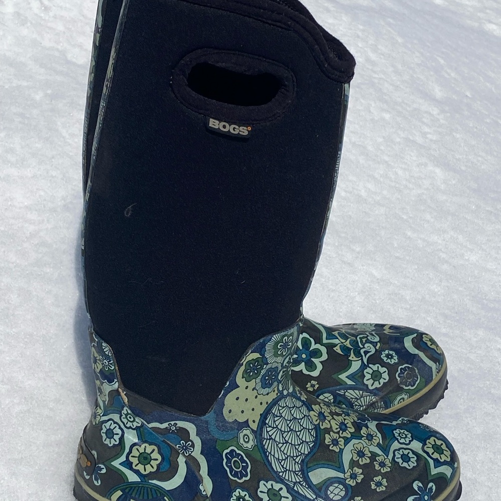 BOGS Women’s 7 BLK Paisley Snow Boots